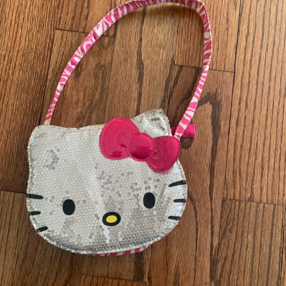 hello kitty hand bag